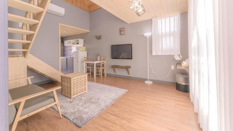Tinkerbell Pension Kjongdzsu Kültér fotó